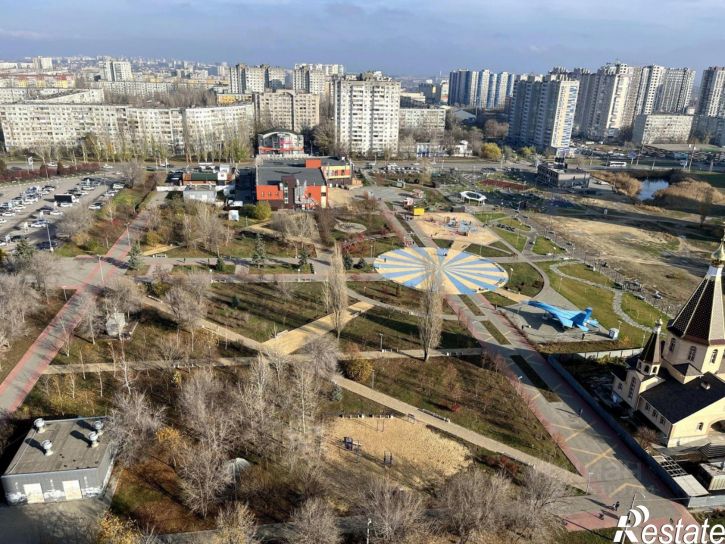 3-комн квартира б-р 30-летия Победы, 19б,  д. 19б