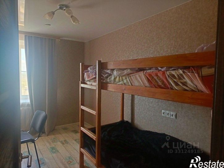 3-комн квартира улица Гороховцев, 2,  д. 2