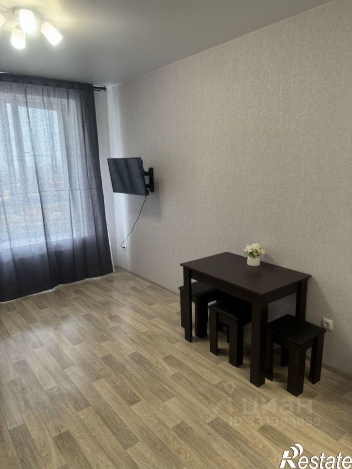 2-комн квартира ул им. комиссара милиции Бирюкова, 9,  д. 9