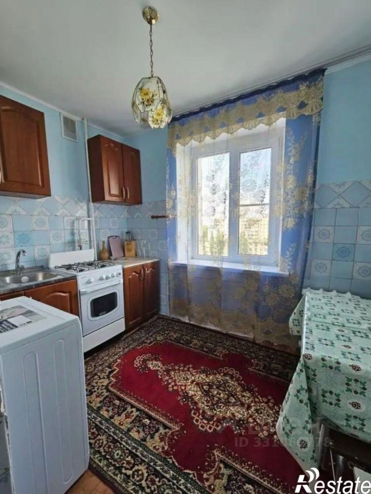3-комн квартира ул Остравская, 8,  д. 8