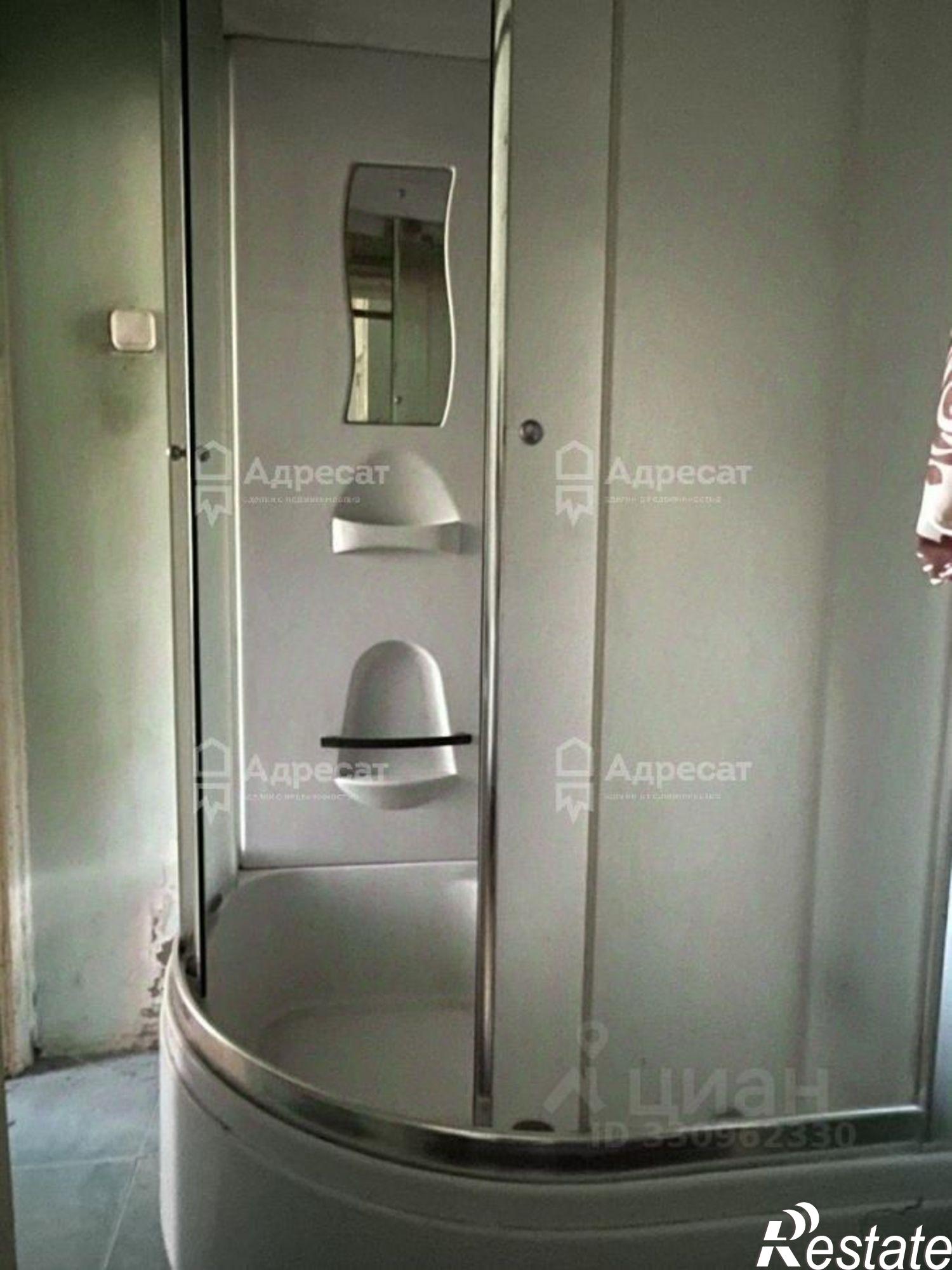 Купить комнату за 600 000 рублей на г. Волгоград