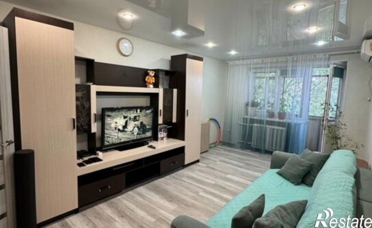 2-комн квартира улица 35-й Гвардейской дивизии, 15,  д. 15
