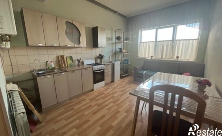 2-комн квартира улица Янки Купалы, 58,  д. 58