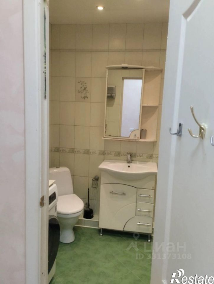 2-комн квартира улица им. Репина, 15,  д. 15