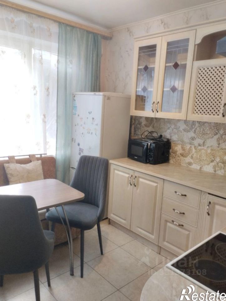 2-комн квартира улица им. Репина, 15,  д. 15