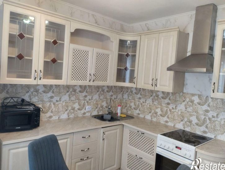 2-комн квартира улица им. Репина, 15,  д. 15