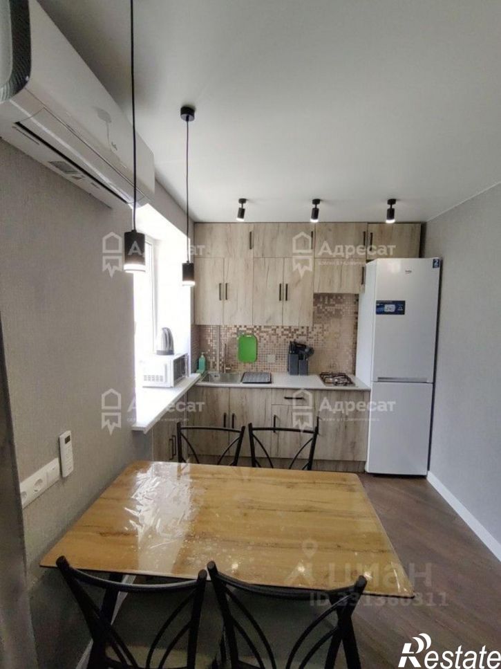 2-комн квартира Социалистическая улица, 14,  д. 14