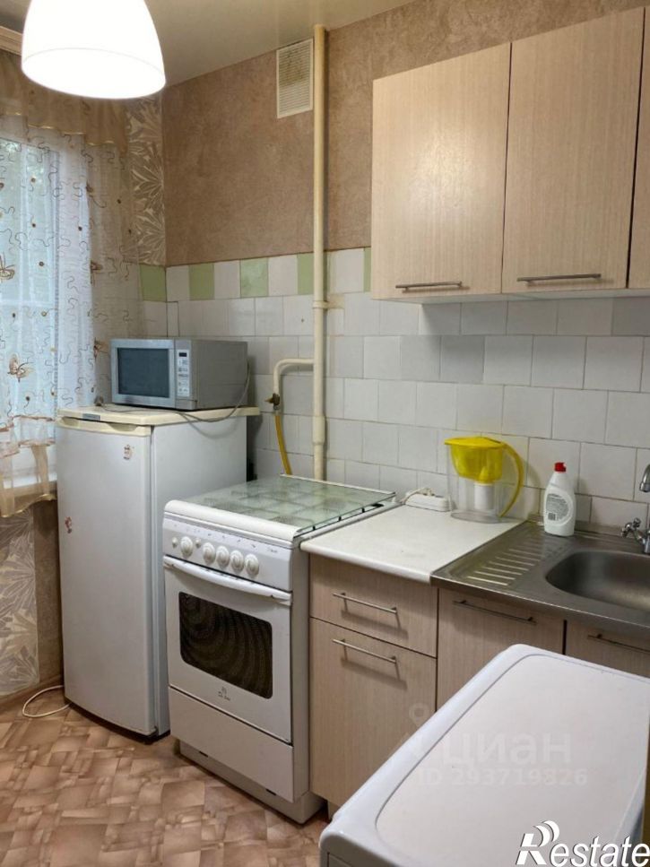1-комн квартира ул 50 лет Октября, 10,  д. 10