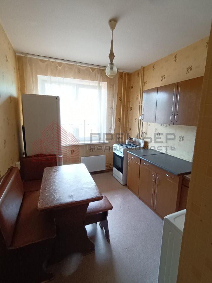 2-комн квартира им академика Комарова улица,79