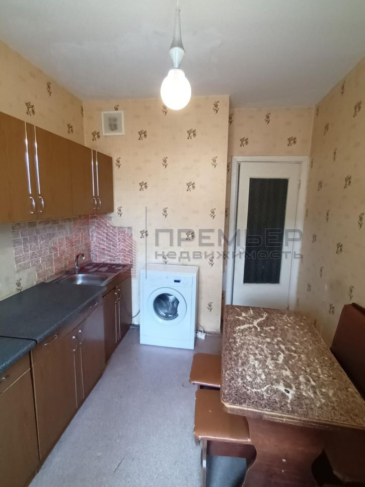 2-комн квартира им академика Комарова улица,79