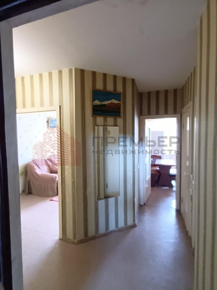 2-комн квартира им академика Комарова улица,79