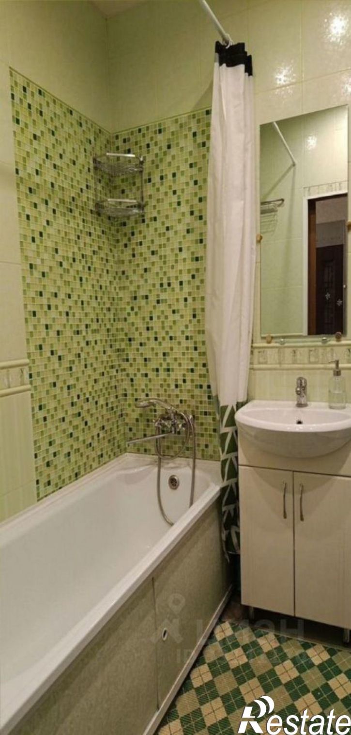 2-комн квартира Ессентукская улица, 11,  д. 11