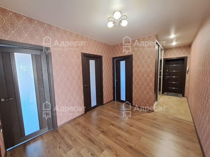 3-комн квартира ул. Солнечникова,  д.3