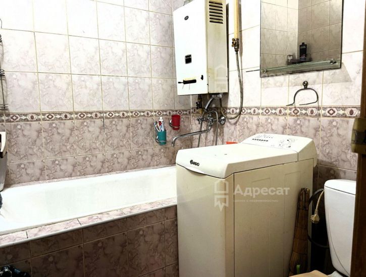2-комн квартира Улица им. Батова,  д.4