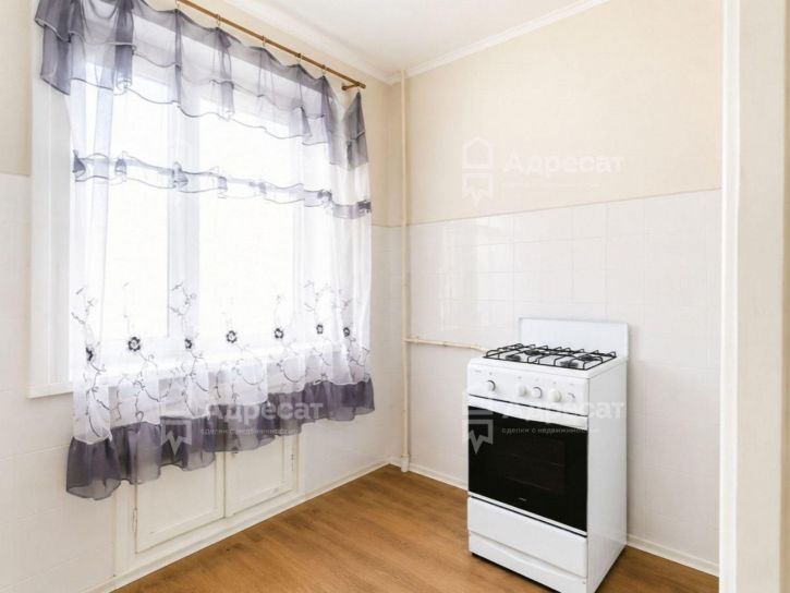 2-комн квартира Улица им. Батова,  д.6