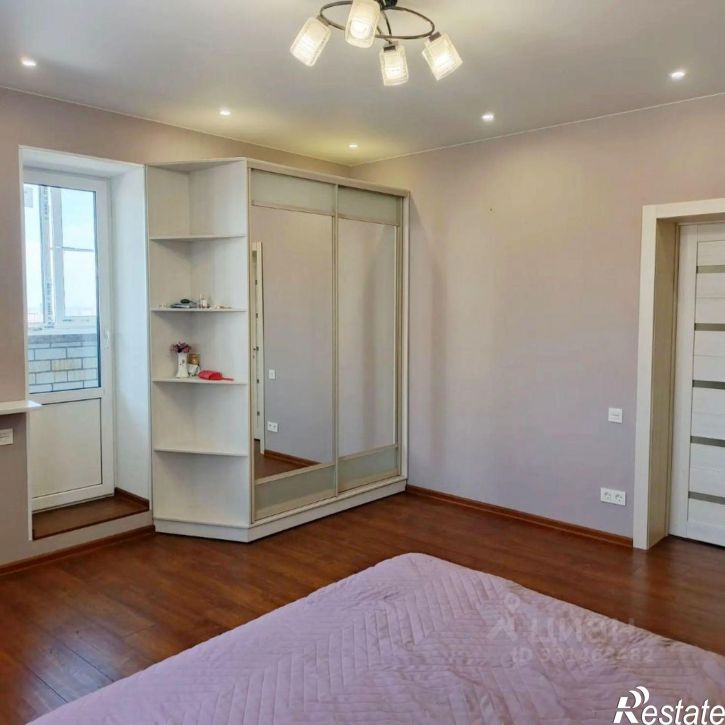 3-комн квартира улица Хорошева, 8,  д. 8