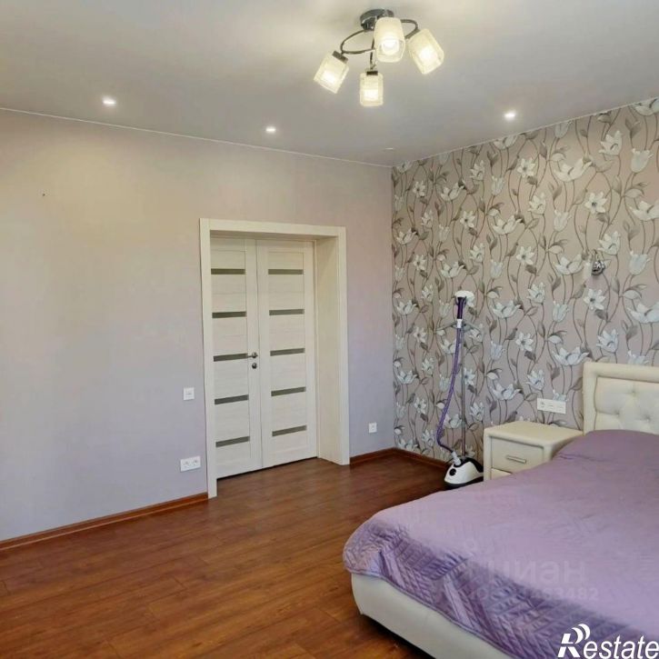 3-комн квартира улица Хорошева, 8,  д. 8