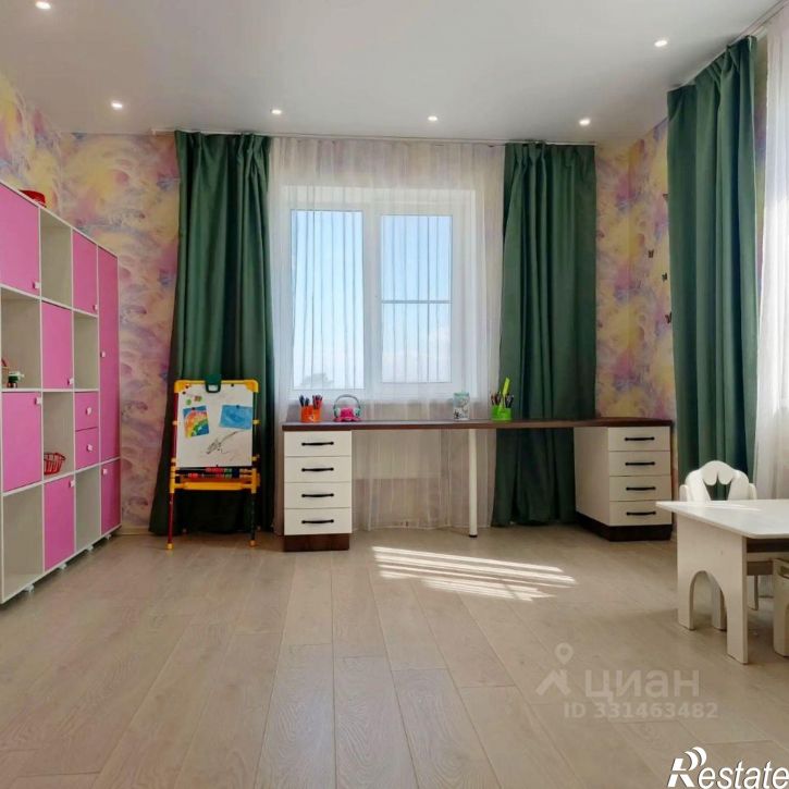 3-комн квартира улица Хорошева, 8,  д. 8