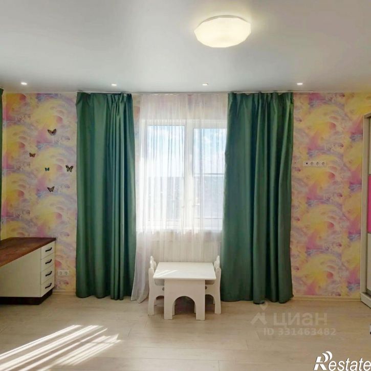 3-комн квартира улица Хорошева, 8,  д. 8