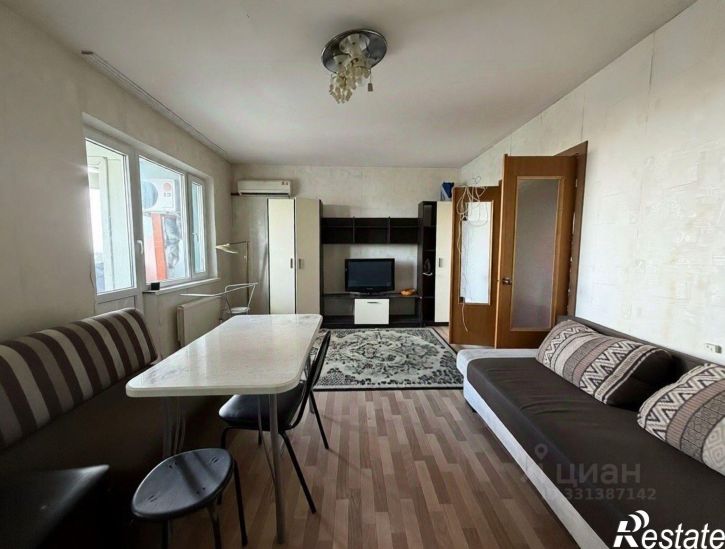 2-комн квартира ул Шекснинская, 8А,  д. 8А