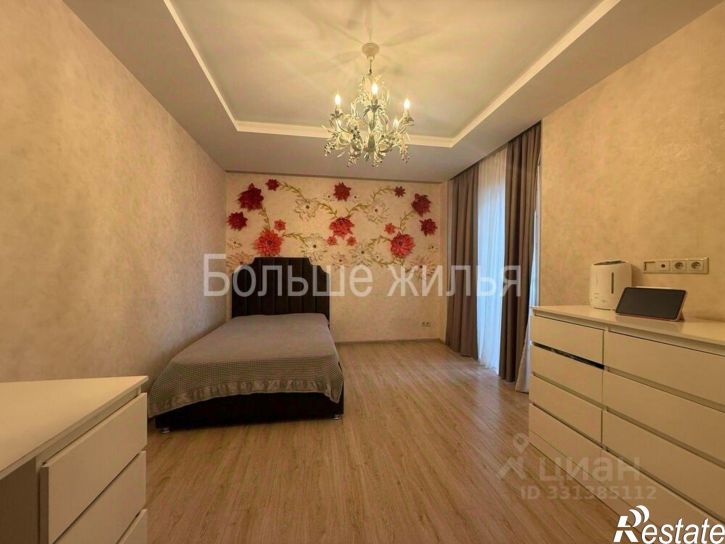 3-комн квартира улица Землячки, 58/1,  д. 58/1