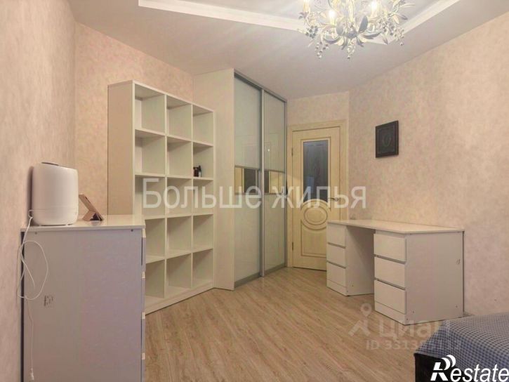 3-комн квартира улица Землячки, 58/1,  д. 58/1