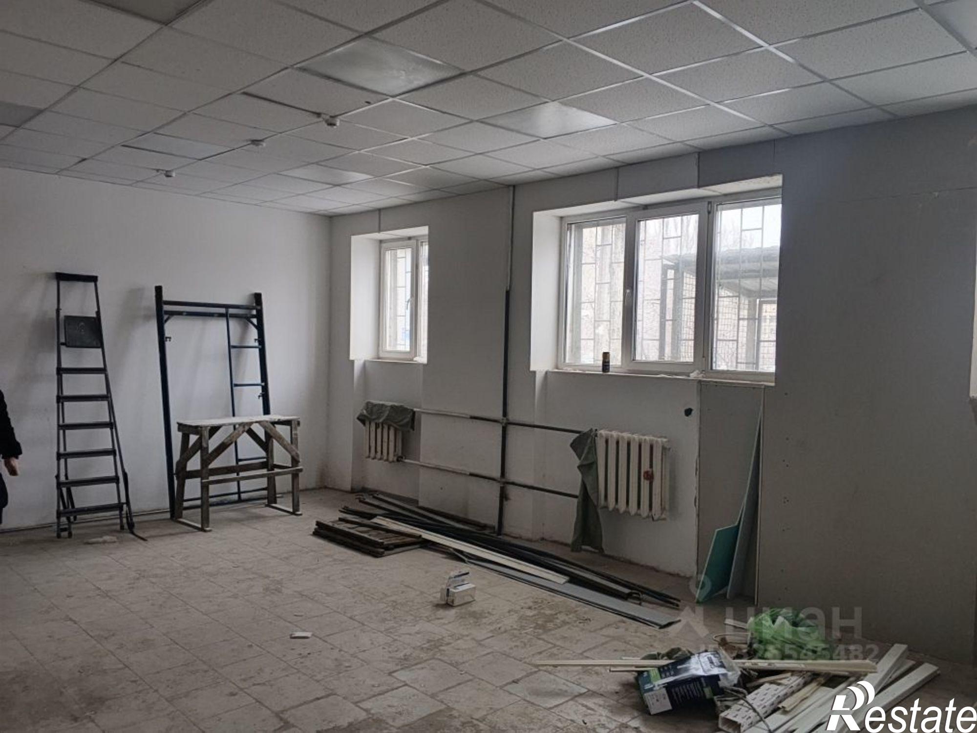 Купить торговое помещение за 13 000 100 рублей на проспект Ленина, 77