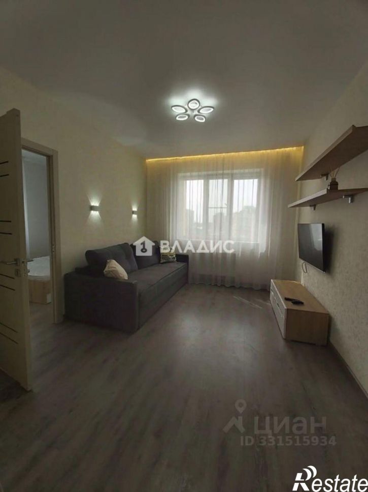 3-комн квартира ул 8-й Воздушной Армии, 16,  д. 16