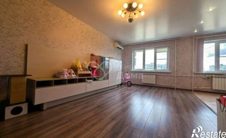 3-комн квартира ул 8-й Воздушной Армии, 33,  д. 33