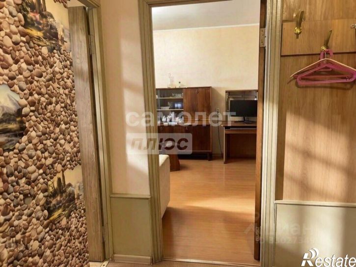 2-комн квартира улица 64-й Армии, 135,  д. 135