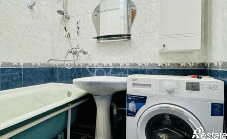 2-комн квартира ул 35-й Гвардейской, 4,  д. 4