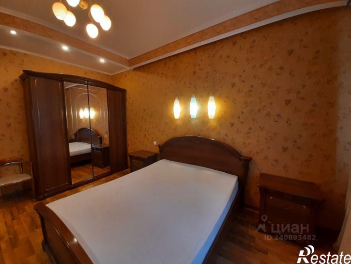 2-комн квартира улица Циолковского, 17,  д. 17
