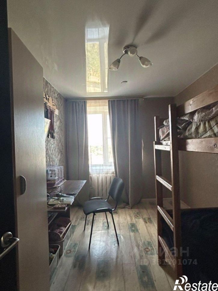 3-комн квартира улица Гороховцев, 2,  д. 2
