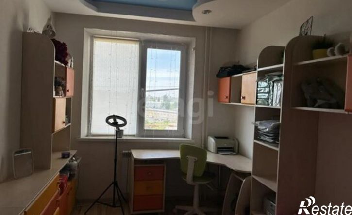 4-комн квартира б-р 30-летия Победы, 17а,  д. 17а