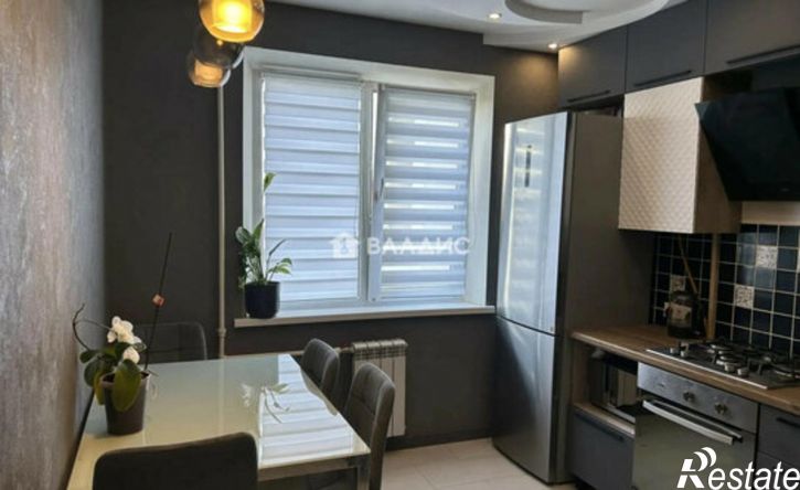 4-комн квартира б-р 30-летия Победы, 17а,  д. 17а