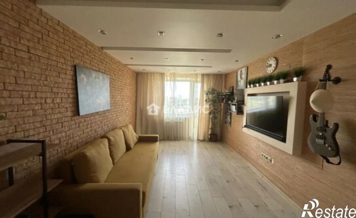 4-комн квартира б-р 30-летия Победы, 17а,  д. 17а