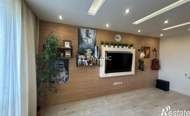 4-комн квартира б-р 30-летия Победы, 17а,  д. 17а