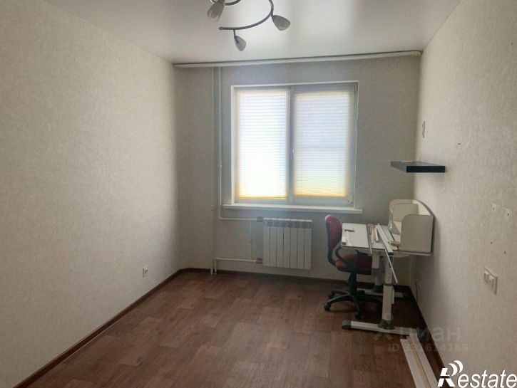 4-комн квартира ул 8-й Воздушной Армии, 33,  д. 33