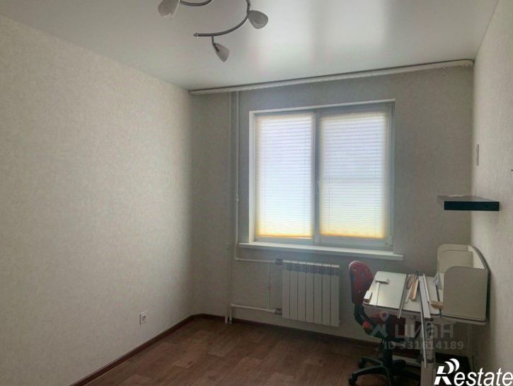 4-комн квартира ул 8-й Воздушной Армии, 33,  д. 33