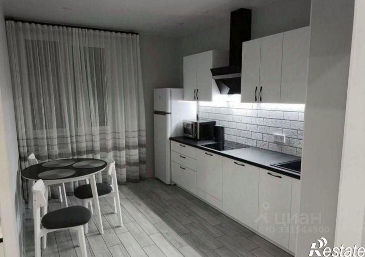 1-комн квартира ул им. Пархоменко, 8а,  д. 8а