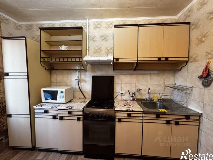2-комн квартира б-р 30-летия Победы, 88,  д. 88