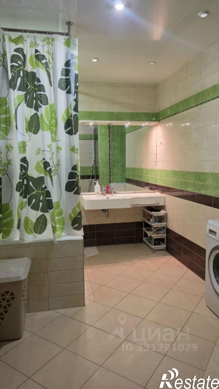 3-комн квартира ул Авиаторская, 1б,  д. 1б