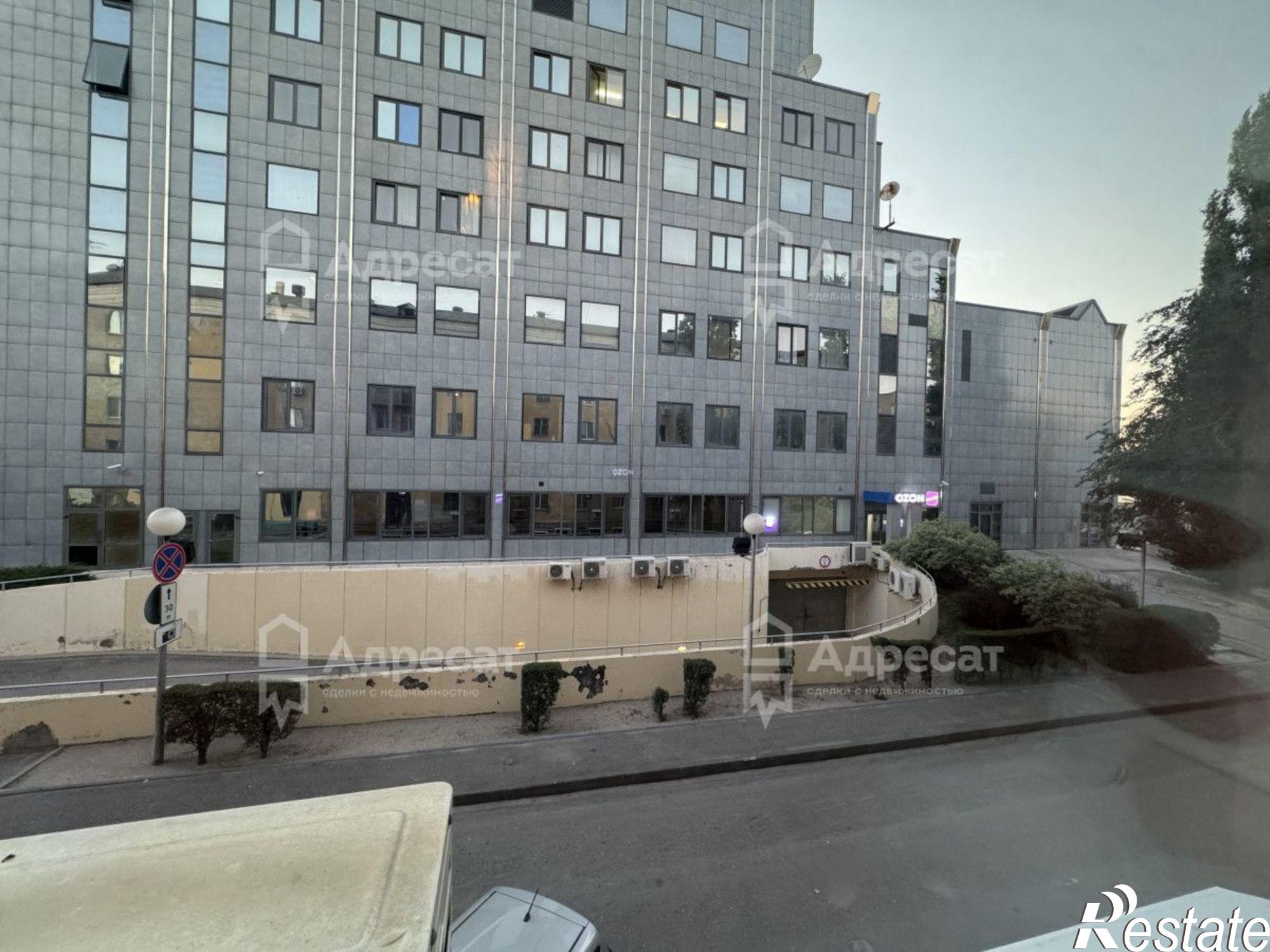 Купить комнату за 2 010 000 рублей на ул. Калинина,  д.11
