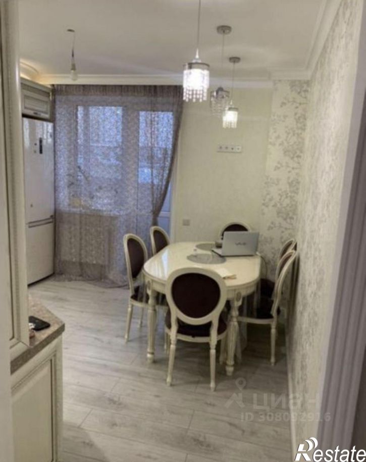 3-комн квартира ул им. Покрышкина, 6,  д. 6