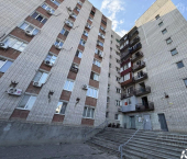 1-комн, 40кв м, этаж 8/9 ул им. Богданова, 25