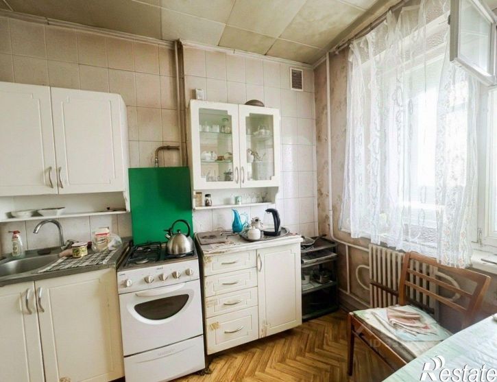 2-комн квартира улица Константина Симонова, 18,  д. 18