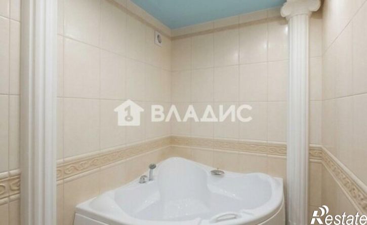 2-комн квартира ул Авиаторская, 1б,  д. 1б