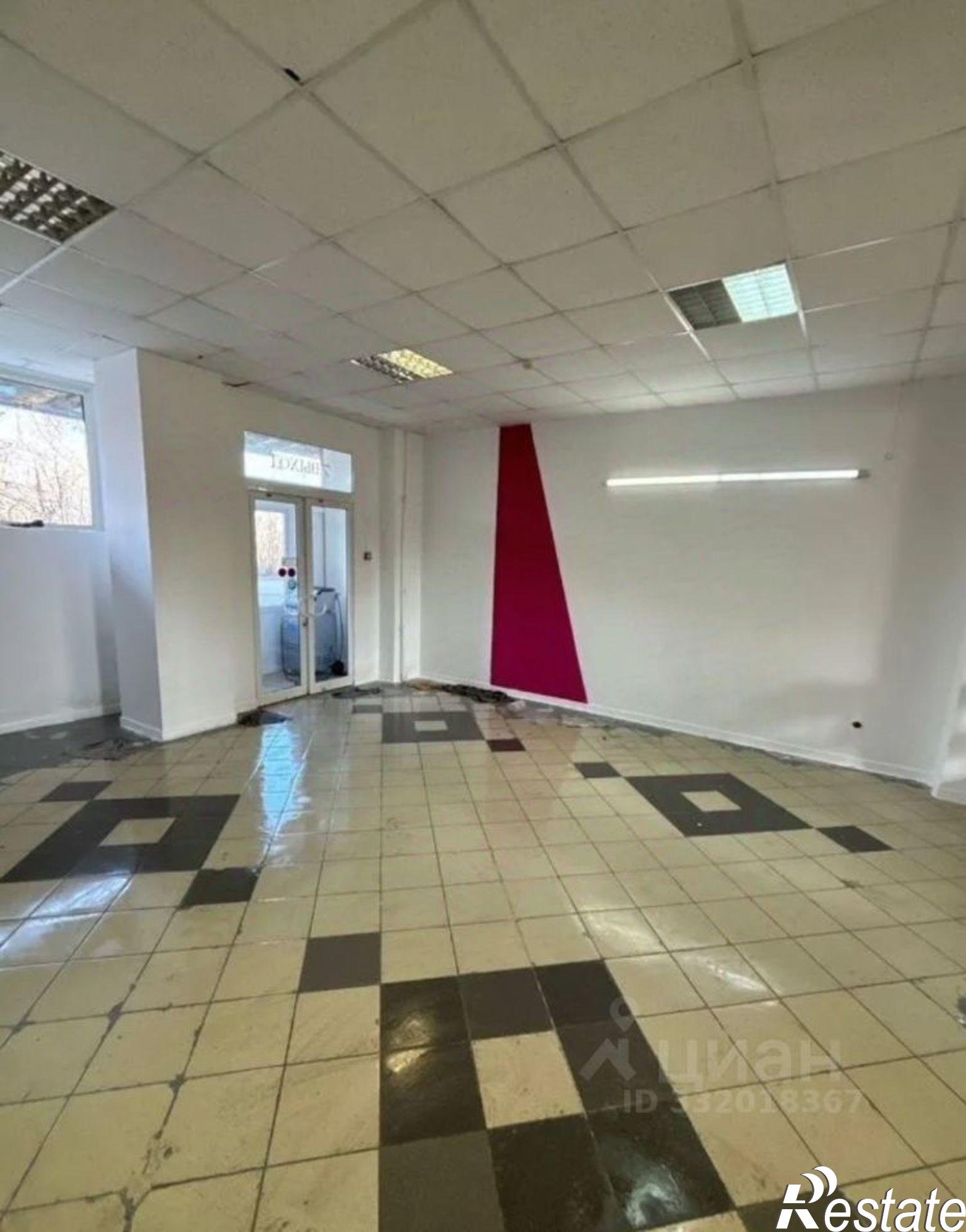Купить торговое помещение за 6 483 610 рублей на ул Лазоревая, 221