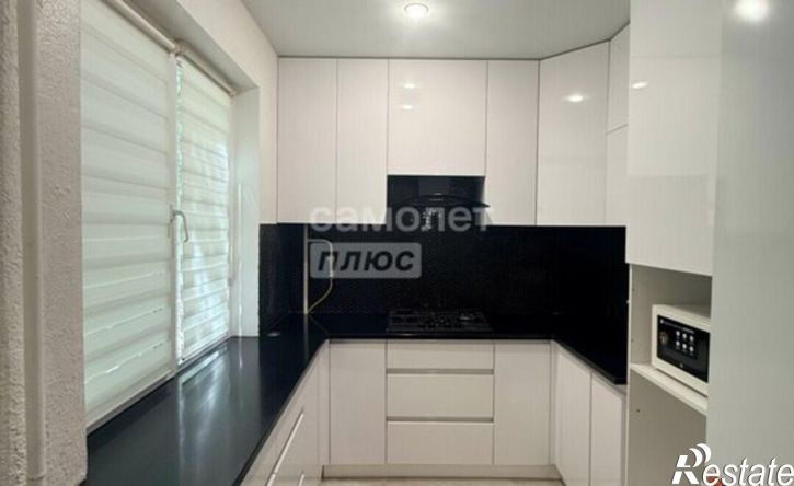 4-комн квартира ул Автомобилистов, 2,  д. 2
