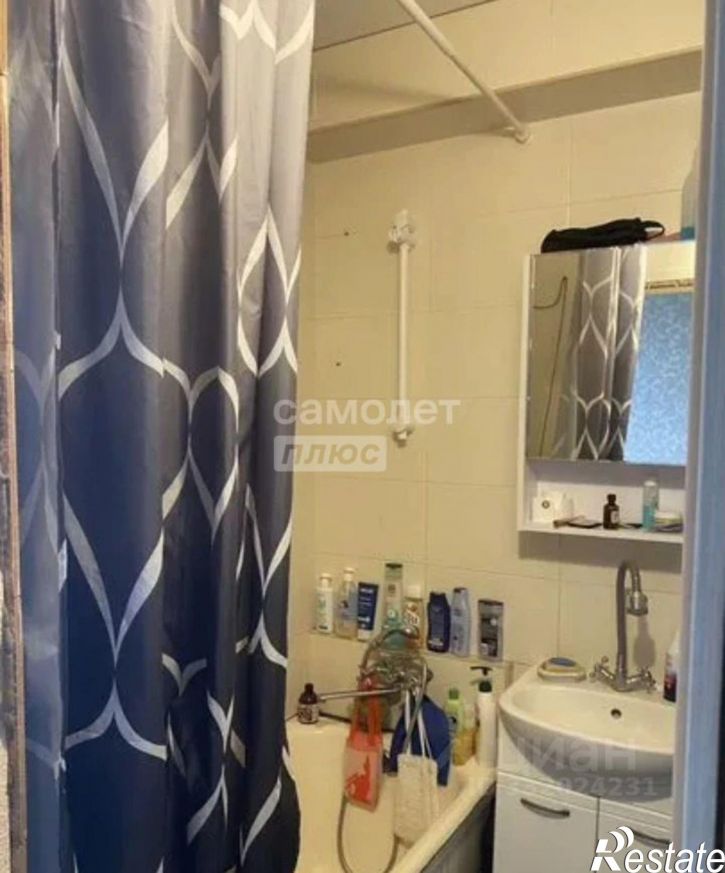 3-комн квартира ул им. академика Богомольца, 11,  д. 11